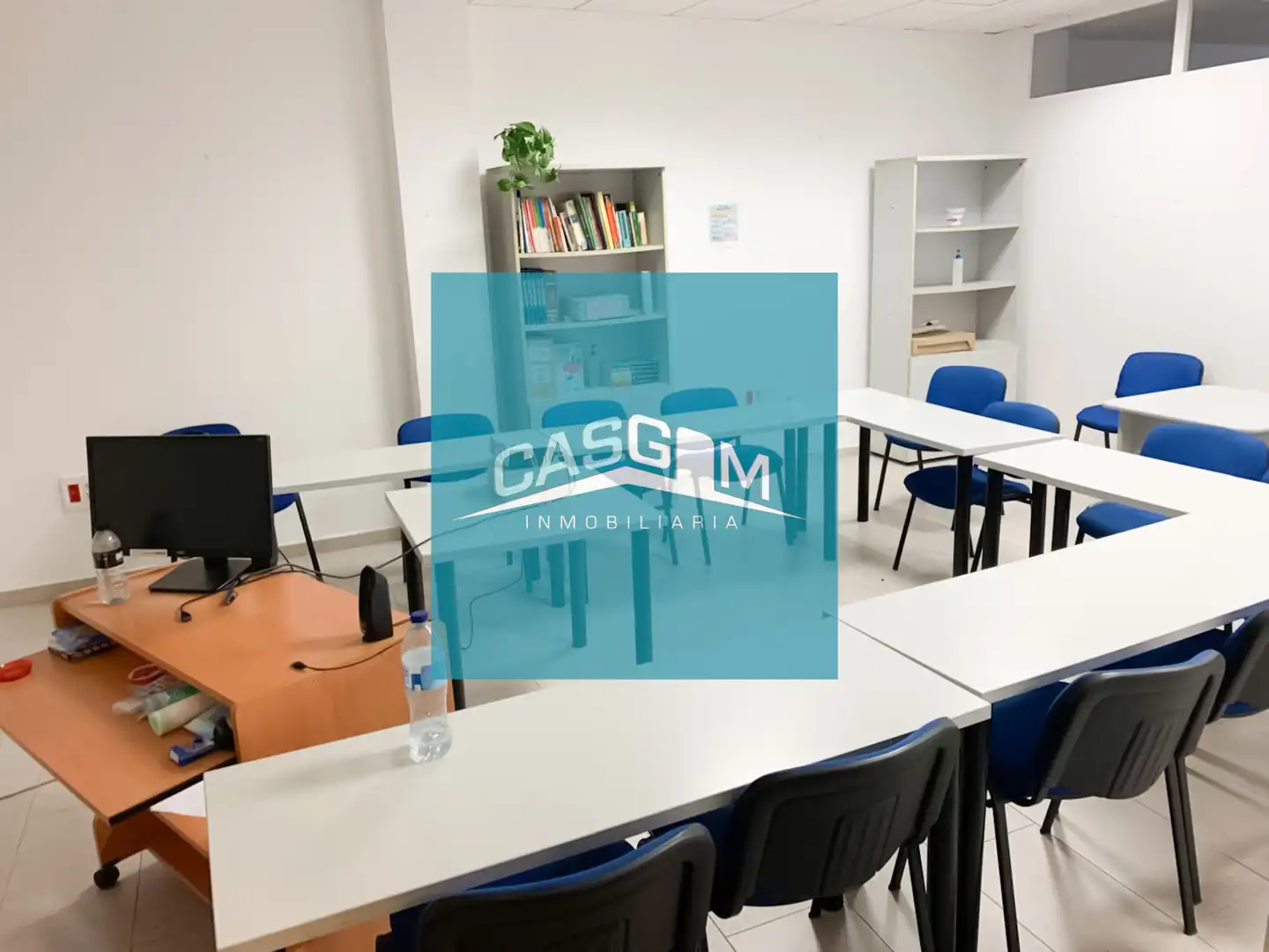 Local comercial en venta en Isla Chica, imagen 2