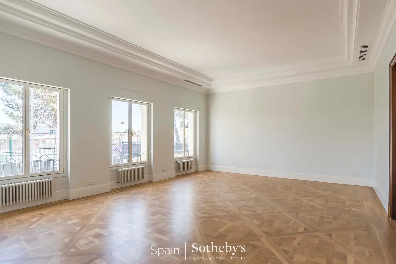 Sala de estar de Casa o chalet en venta en Madrid con Aire acondicionado, Calefacción y Jardín privado