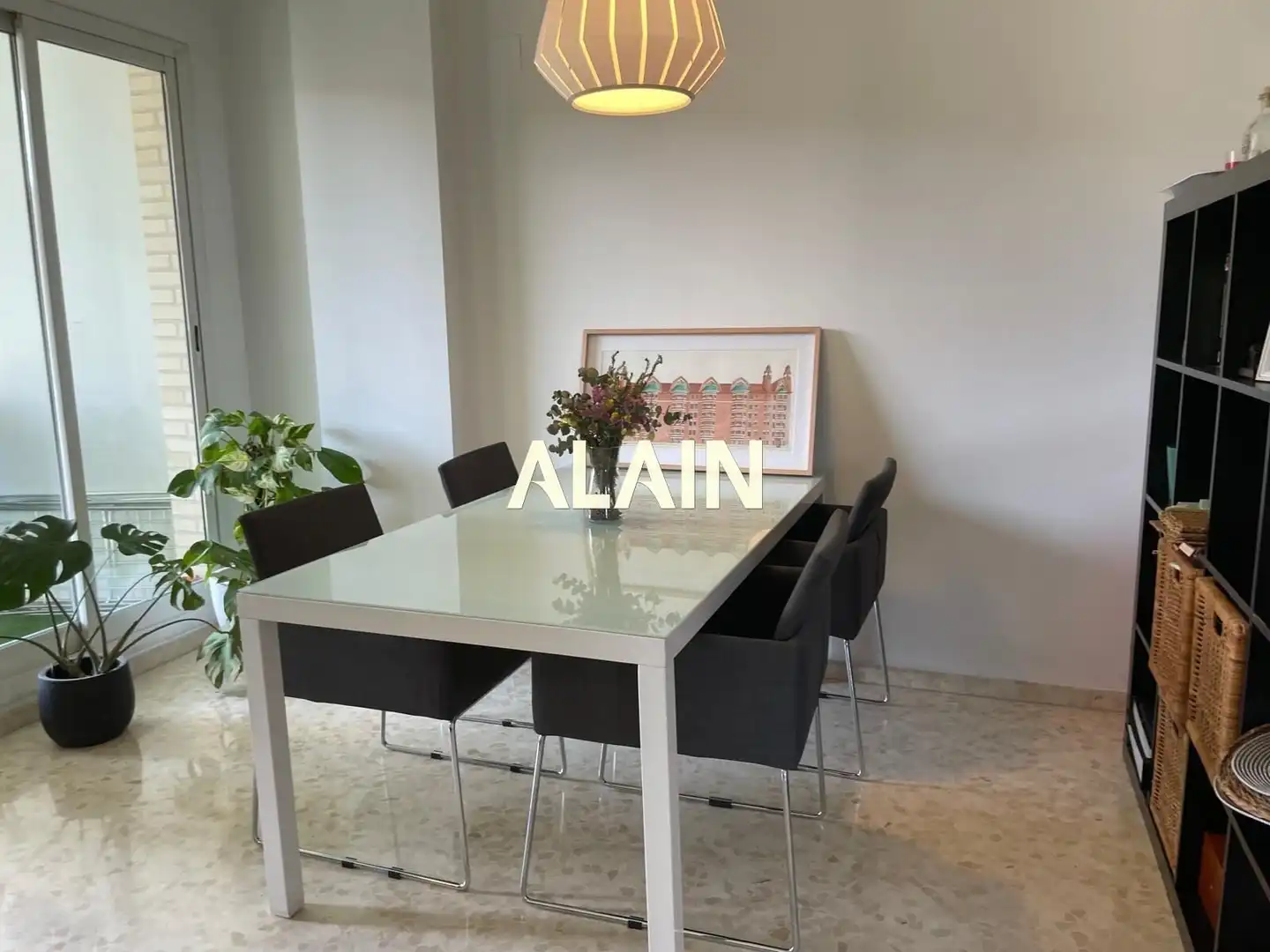 Comedor de Piso en venta en Paterna con Terraza, Trastero y Balcón