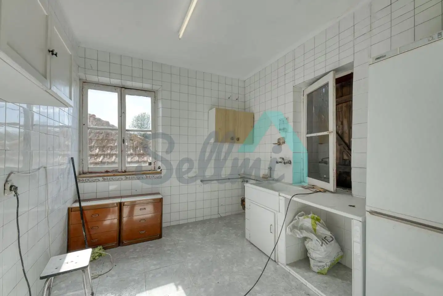 Kitchen of Buildings for sale in Oviedo 