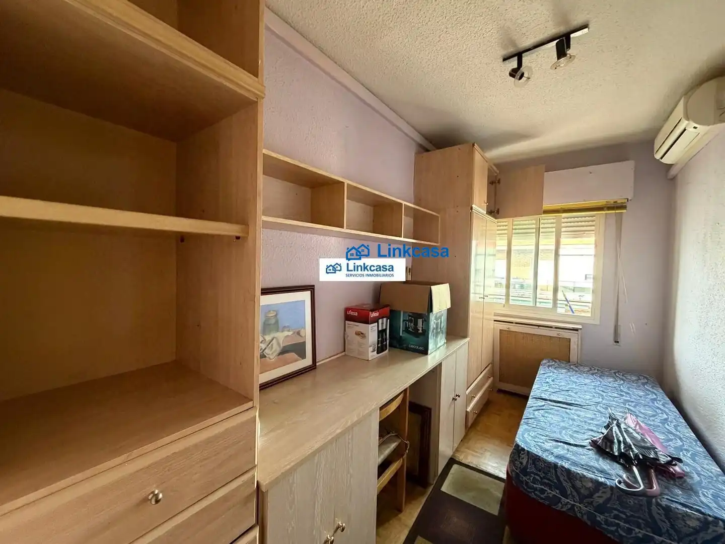 Bedroom of Flat for sale in  Madrid Capital  with Air Conditioner, Heating and Parquet flooring