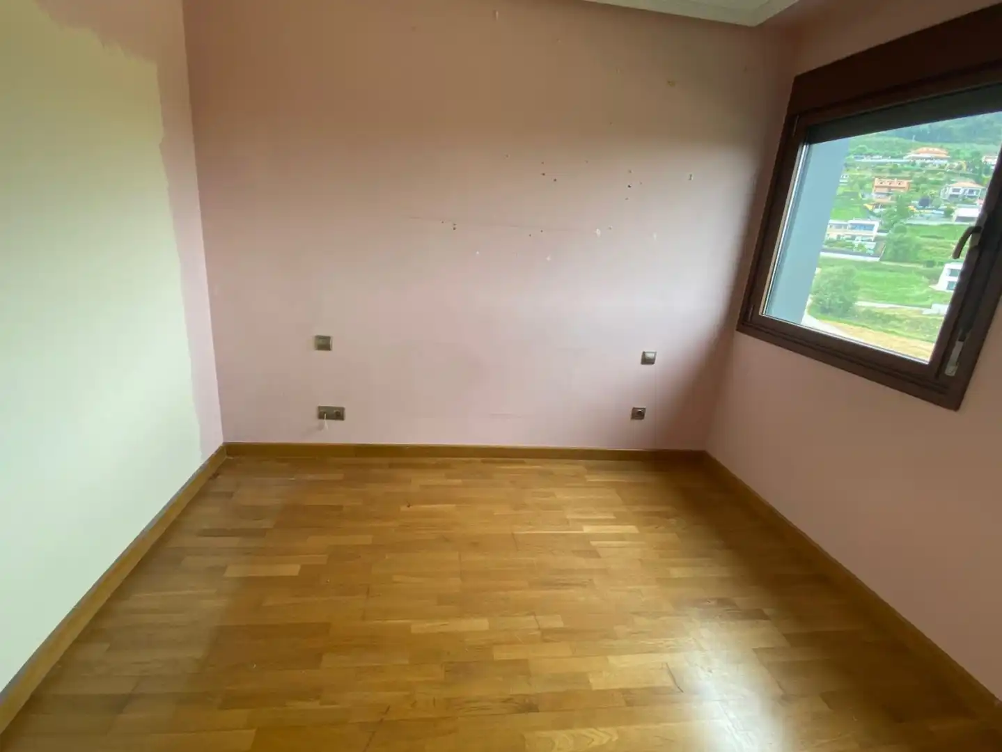 Pis en venda en Oviedo  amb Calefacció, Traster i Balcó