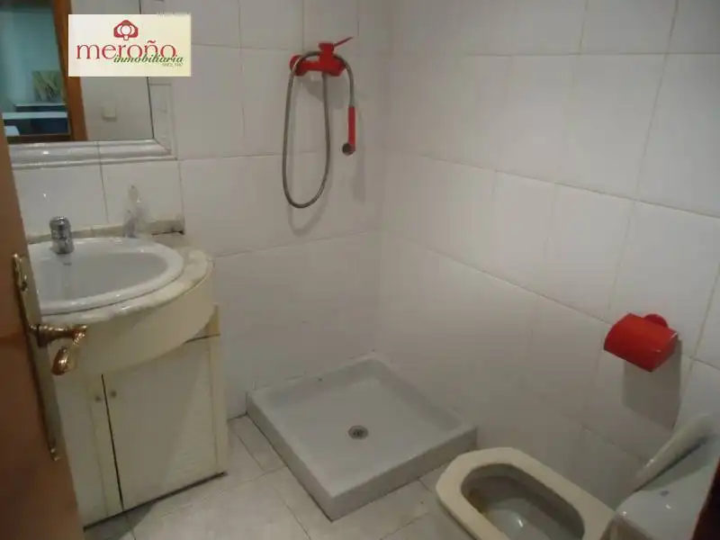 Baño de Oficina de alquiler en Elche / Elx