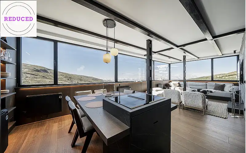 Sala d'estar de Àtic en venda en Alfarnate amb Aire condicionat