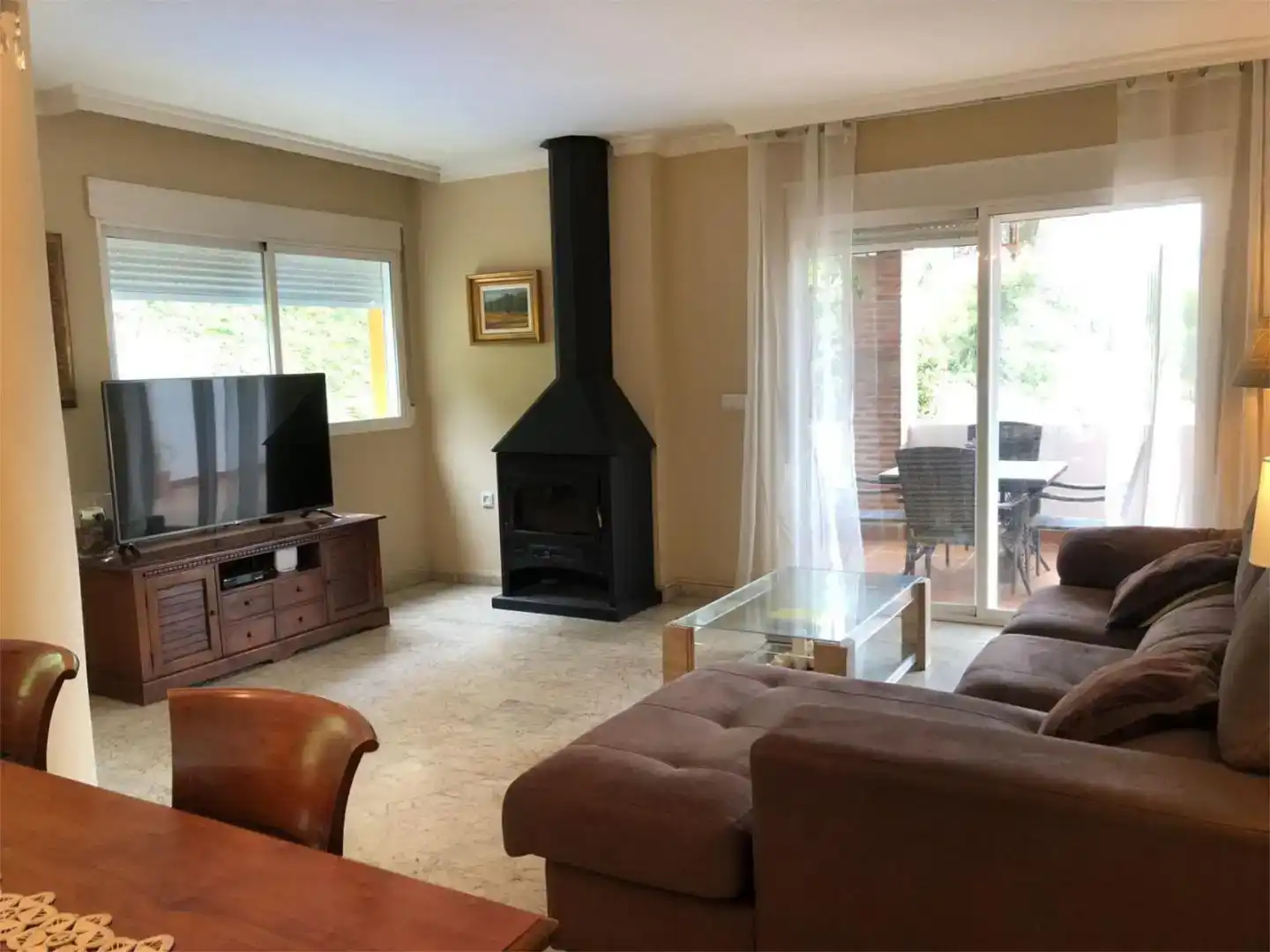Wohnzimmer von Einfamilien-Reihenhaus zur Miete in Almuñécar mit Schwimmbad