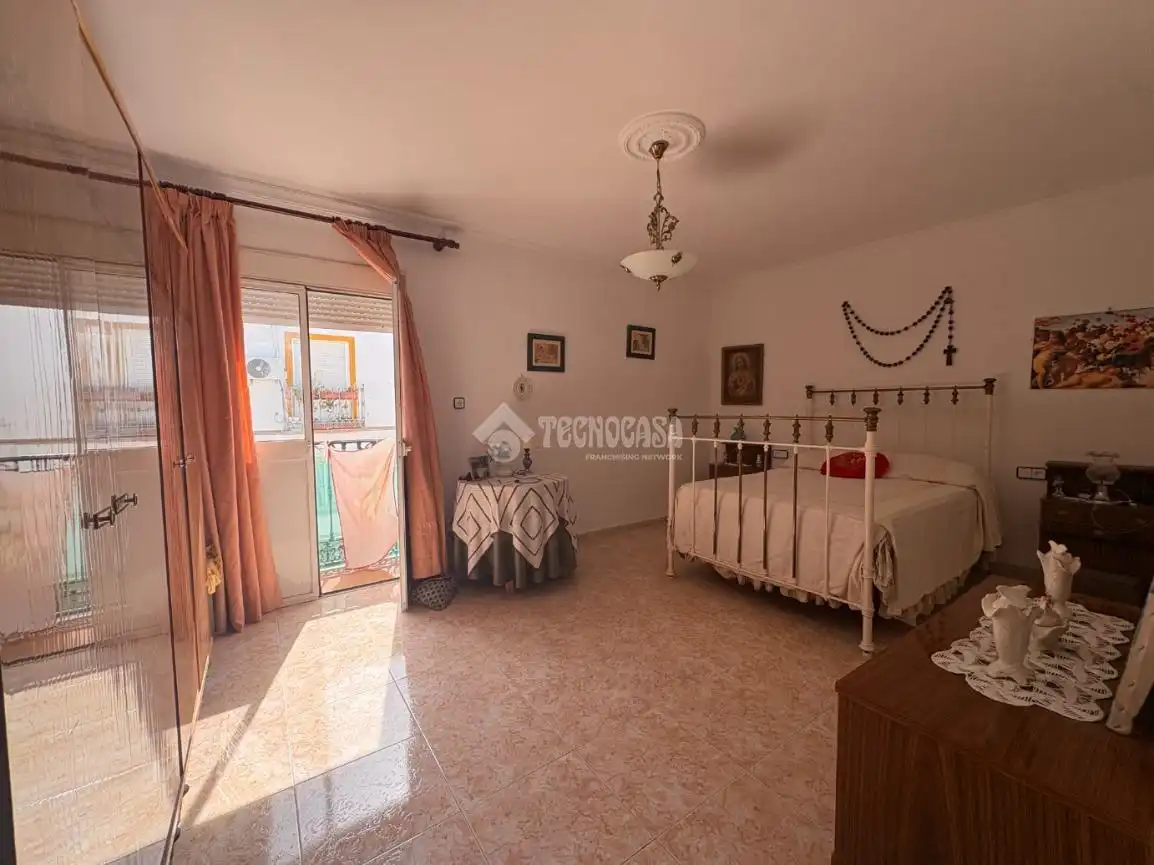 Habitación de Casa adosada en venta en Ardales con Terraza, Amueblado y Balcón