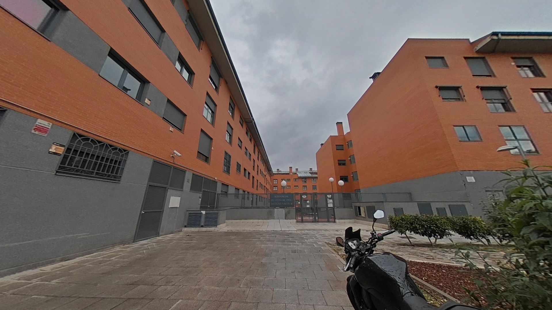 Exterior view of Flat for sale in Pinto  with Air Conditioner, Heating and Parquet flooring