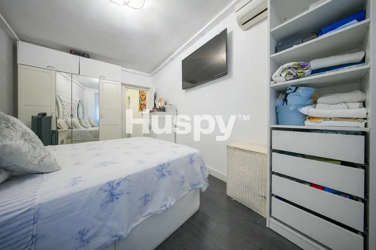 Habitación de Piso en venta en Madrid con Aire acondicionado y Calefacción