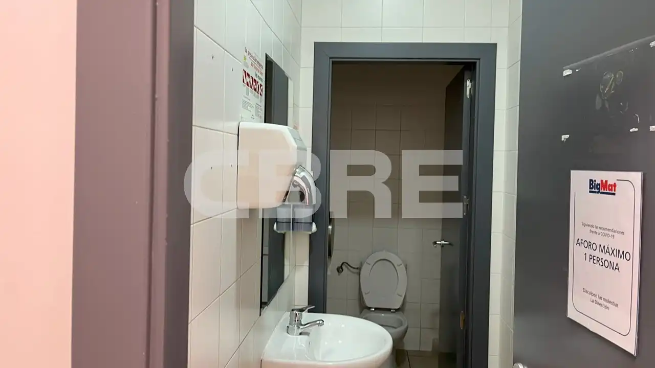 Bany de Nau industrial de lloguer en Getafe