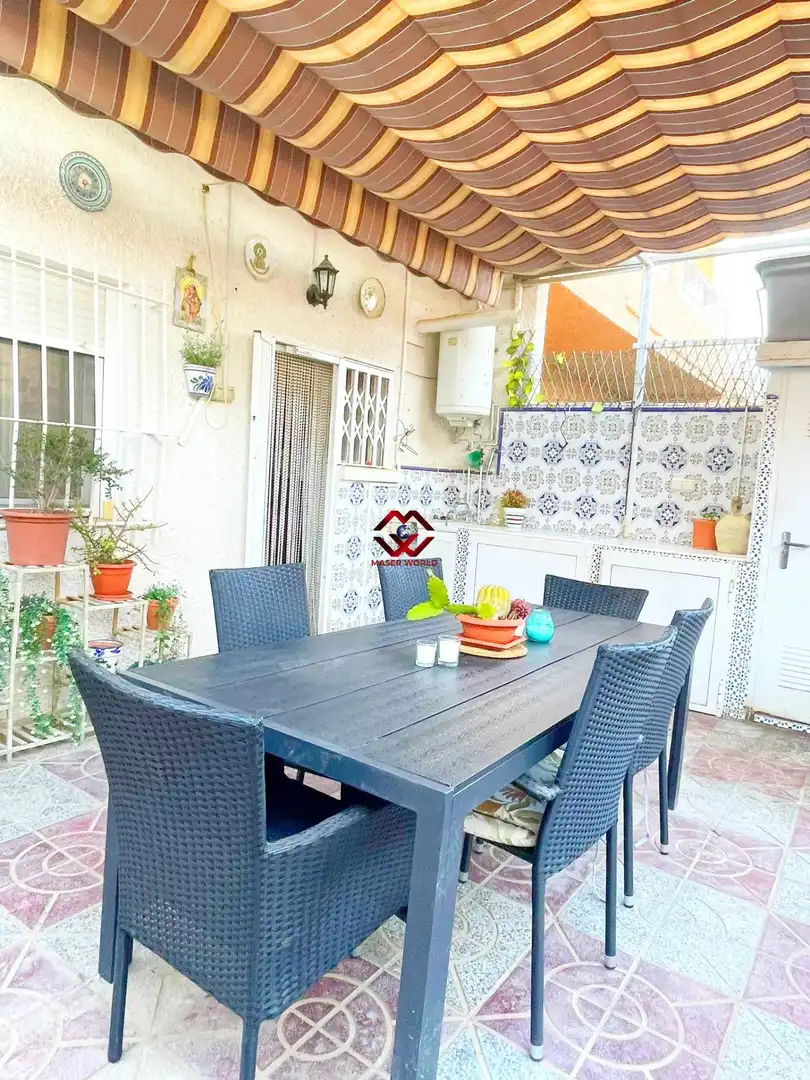 Chalet con jardín en venta en Calle islas azores, imagen 18