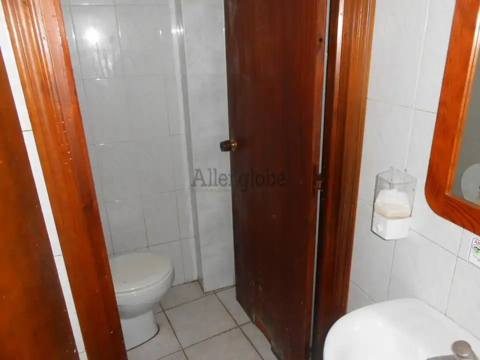 Local comercial en traspàs a Calle Azcárraga, imagen 8