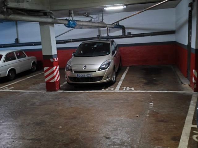Parking de Garaje de alquiler en  Logroño