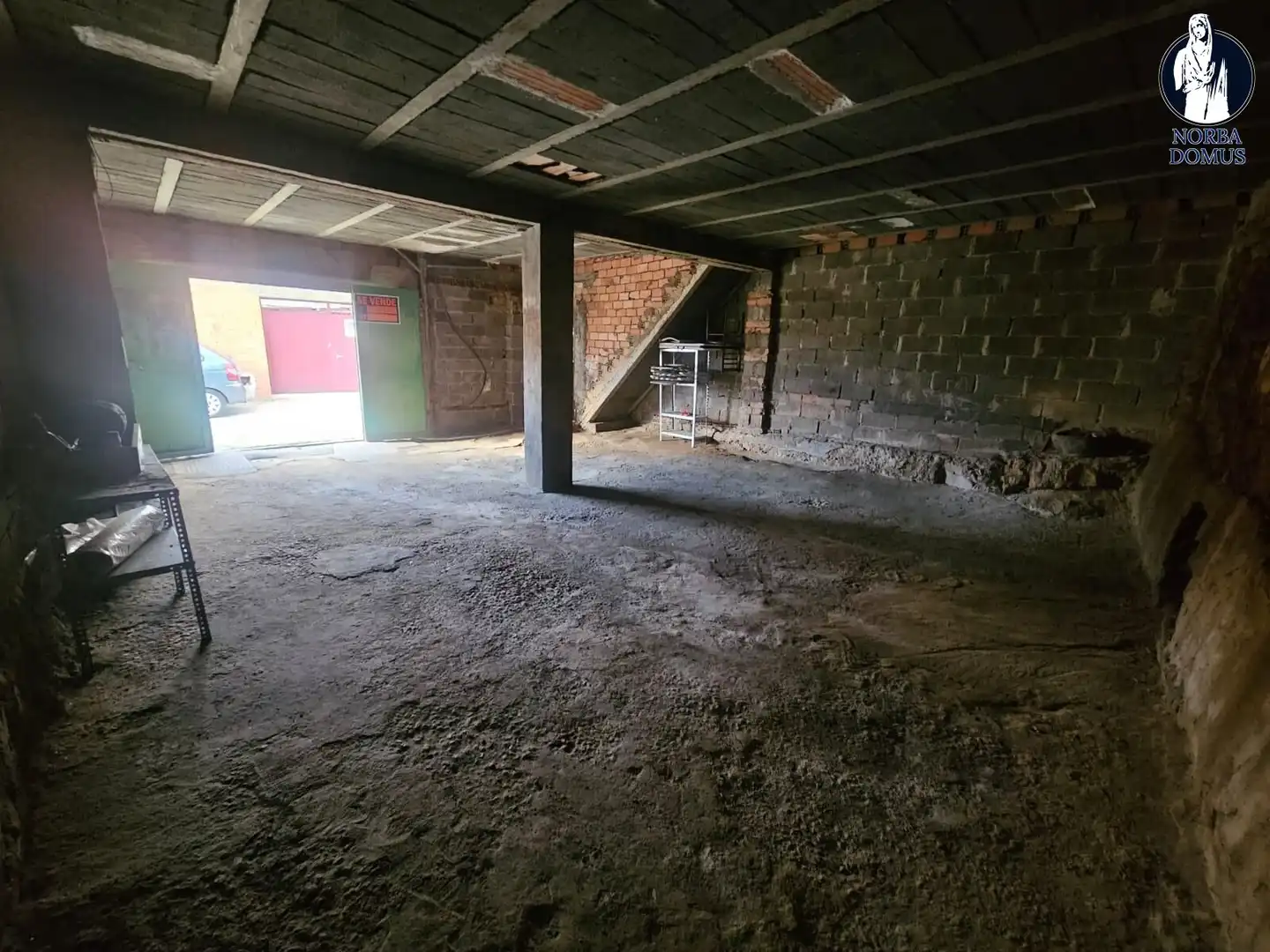 Casa rústica amb terrassa en venda a Alcuéscar, imagen 2