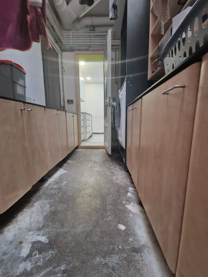 Cocina de Piso en venta en Barcelona con Jardín privado