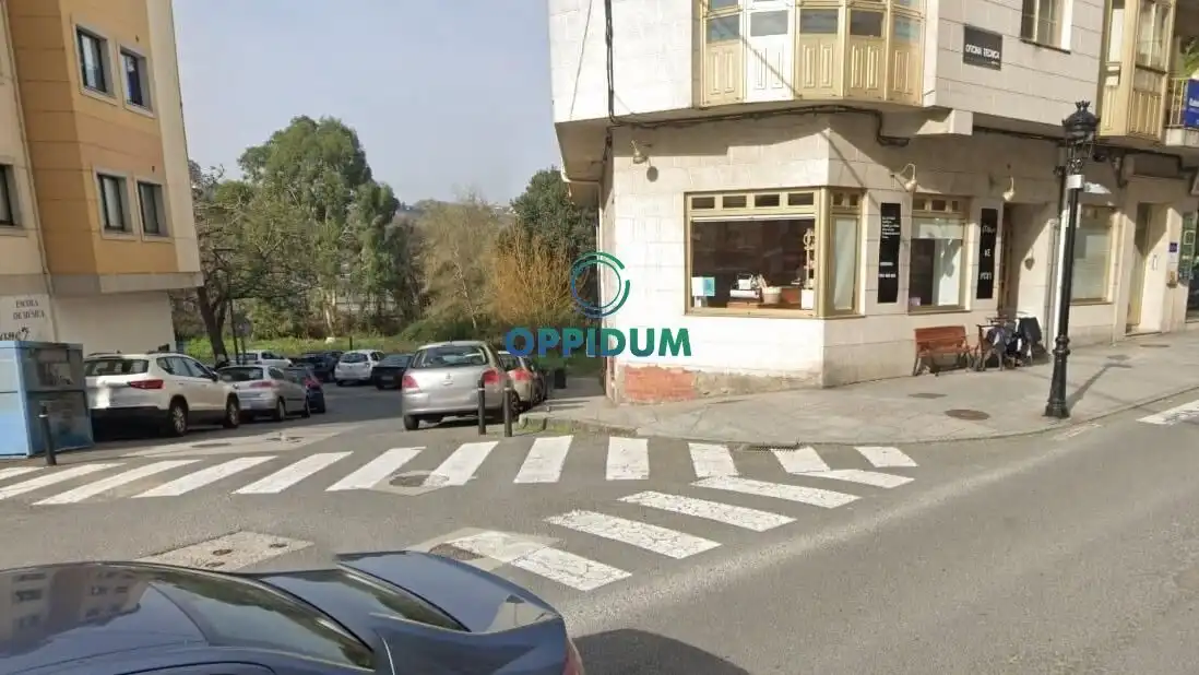 Local en venda en Betanzos
