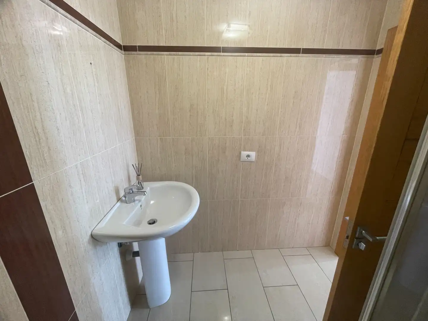 Baño de Ático en venta en Telde con Terraza, Horno y Internet