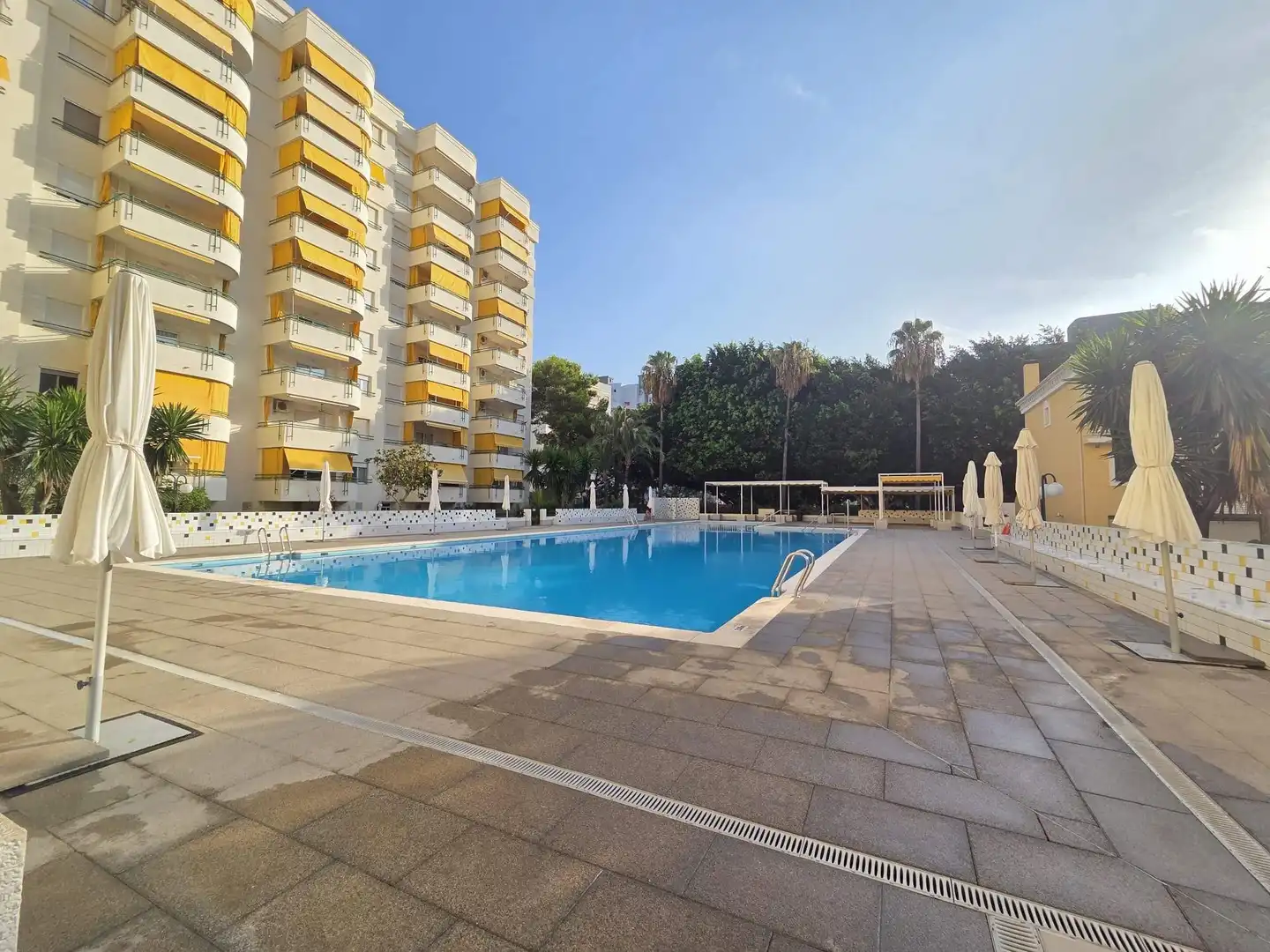Piscina de Casa adosada en venda en Gandia amb Aire condicionat, Jardí privat i Terrassa