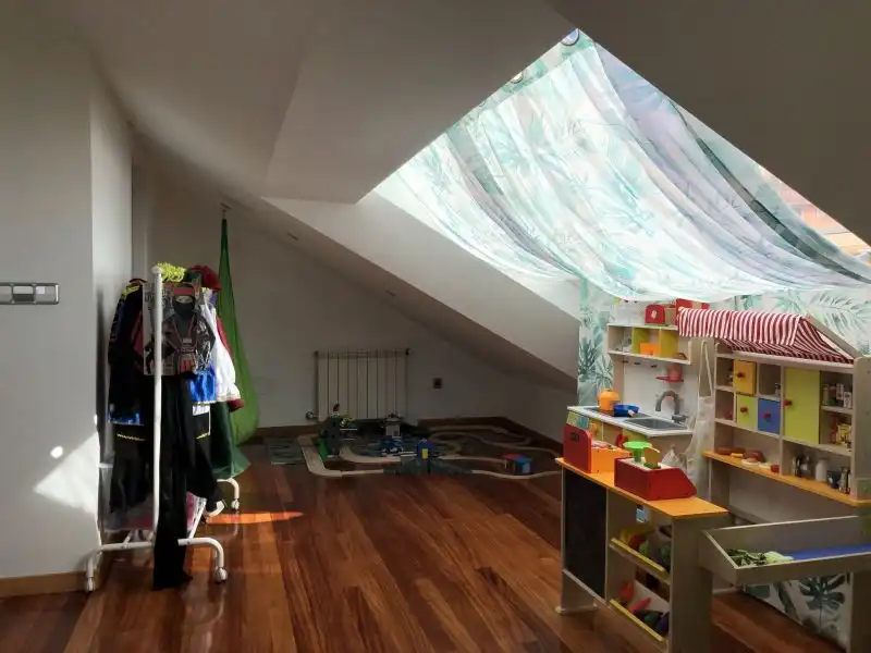 Casa o xalet en venda en Santiago de Compostela  amb Aire condicionat, Calefacció i Terrassa