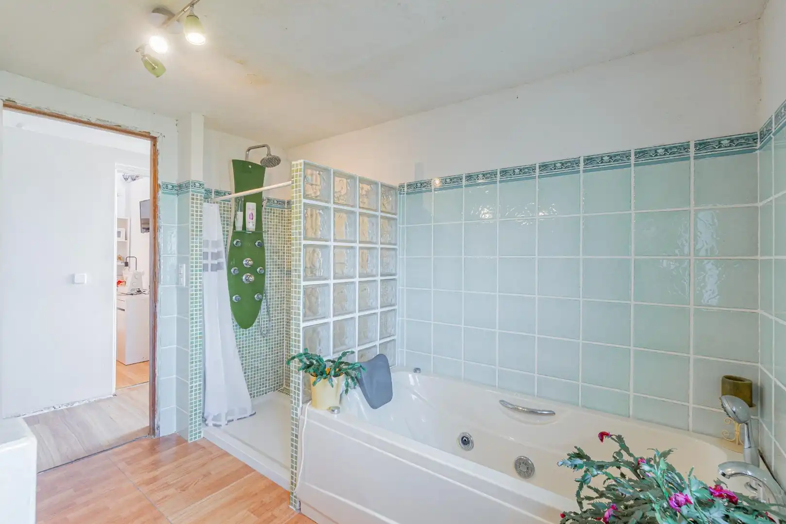 Badezimmer von Country house zum Verkauf in Sineu mit Klimaanlage, Heizung und Privatgarten
