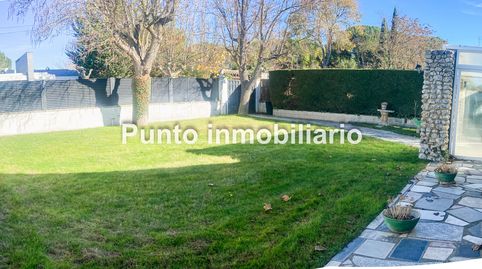 Foto 3 de Casa adosada en venta en Calle Catalpa, Tudela de Duero, Valladolid