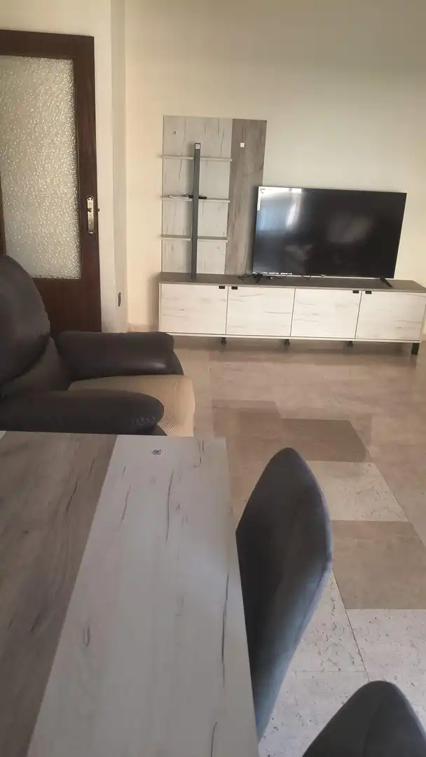 Flat with terrace to rent in Calle SAN JOAQUIN, imagen 3