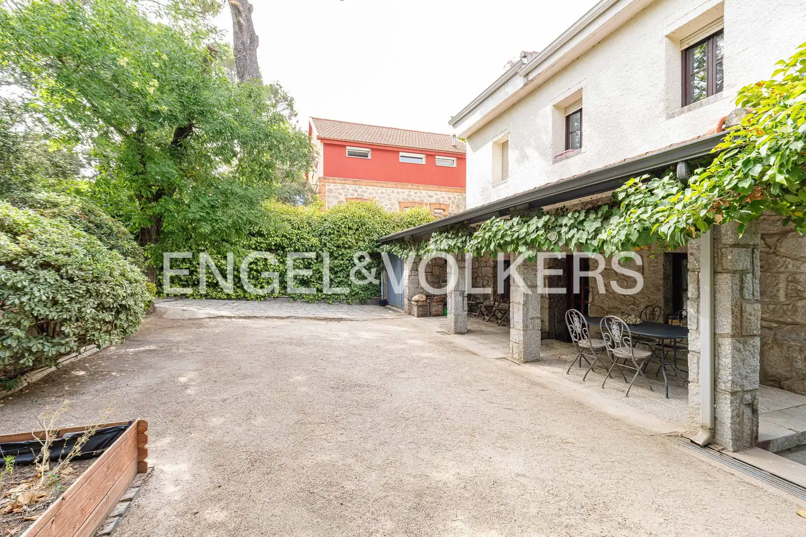 Terrassa de Casa o xalet en venda en Galapagar amb Calefacció, Jardí privat i Terrassa