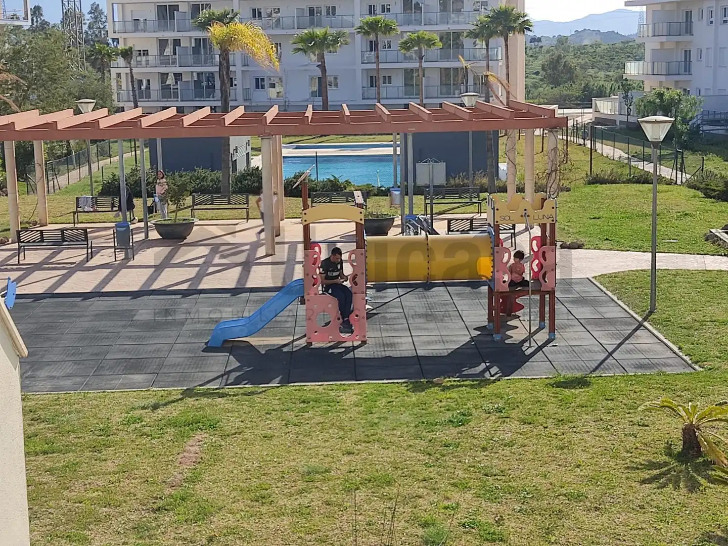 Aparcament de Pis en venda en Málaga amb Jardí privat, Terrassa i Piscina