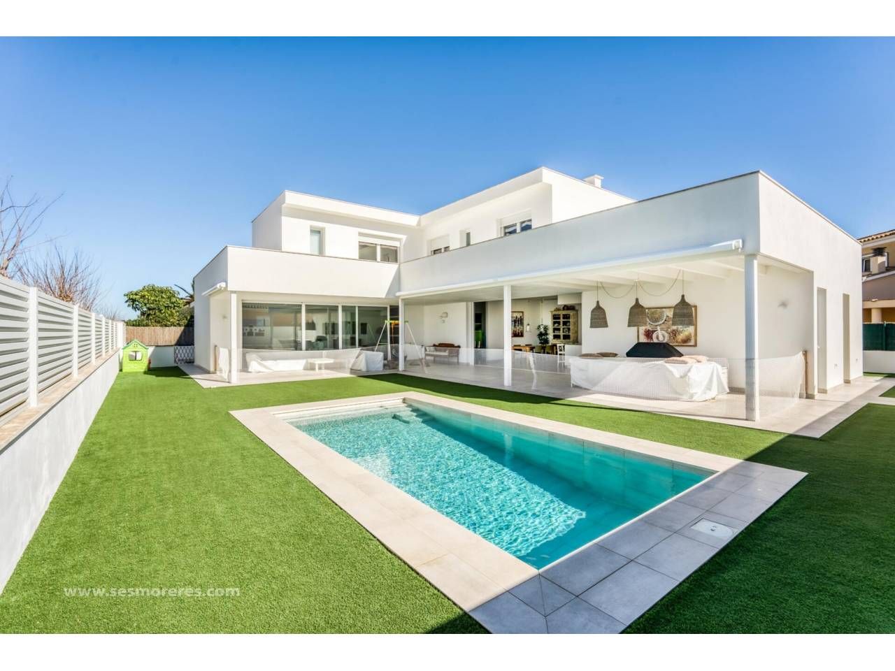 Exterior view of House or chalet for sale in Maó  with Air Conditioner, Heating and Terrace
