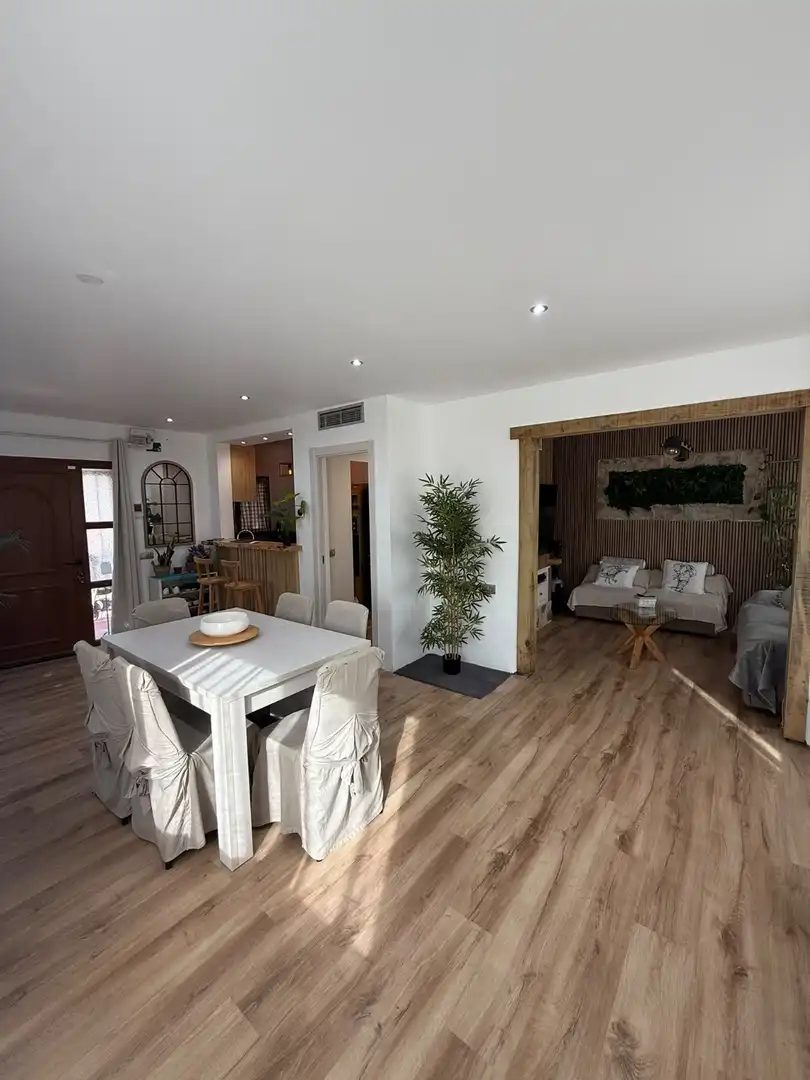 Comedor de Casa o chalet en venta en Caldes de Malavella con Calefacción, Jardín privado y Terraza