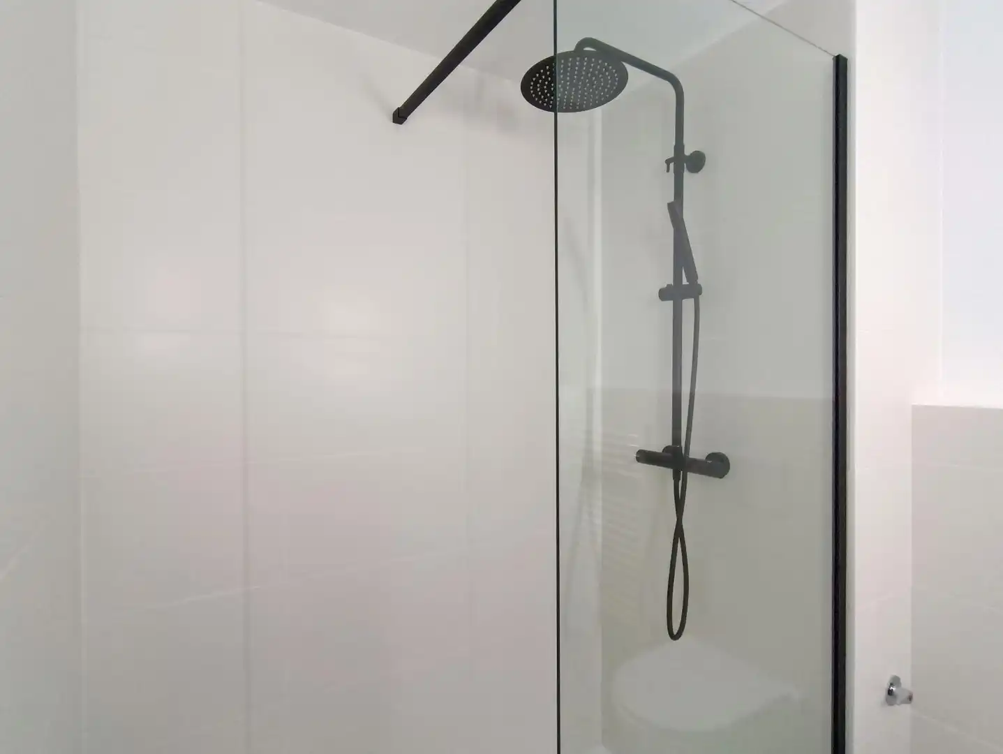 Badezimmer von Wohnung zum Verkauf in Tarragona mit Klimaanlage, Heizung und Terrasse