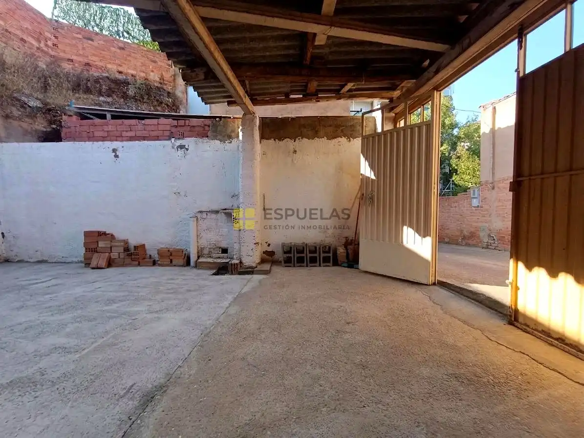 Gewerbefläche zum Verkauf in Calle Santa Marina 60, imagen 8