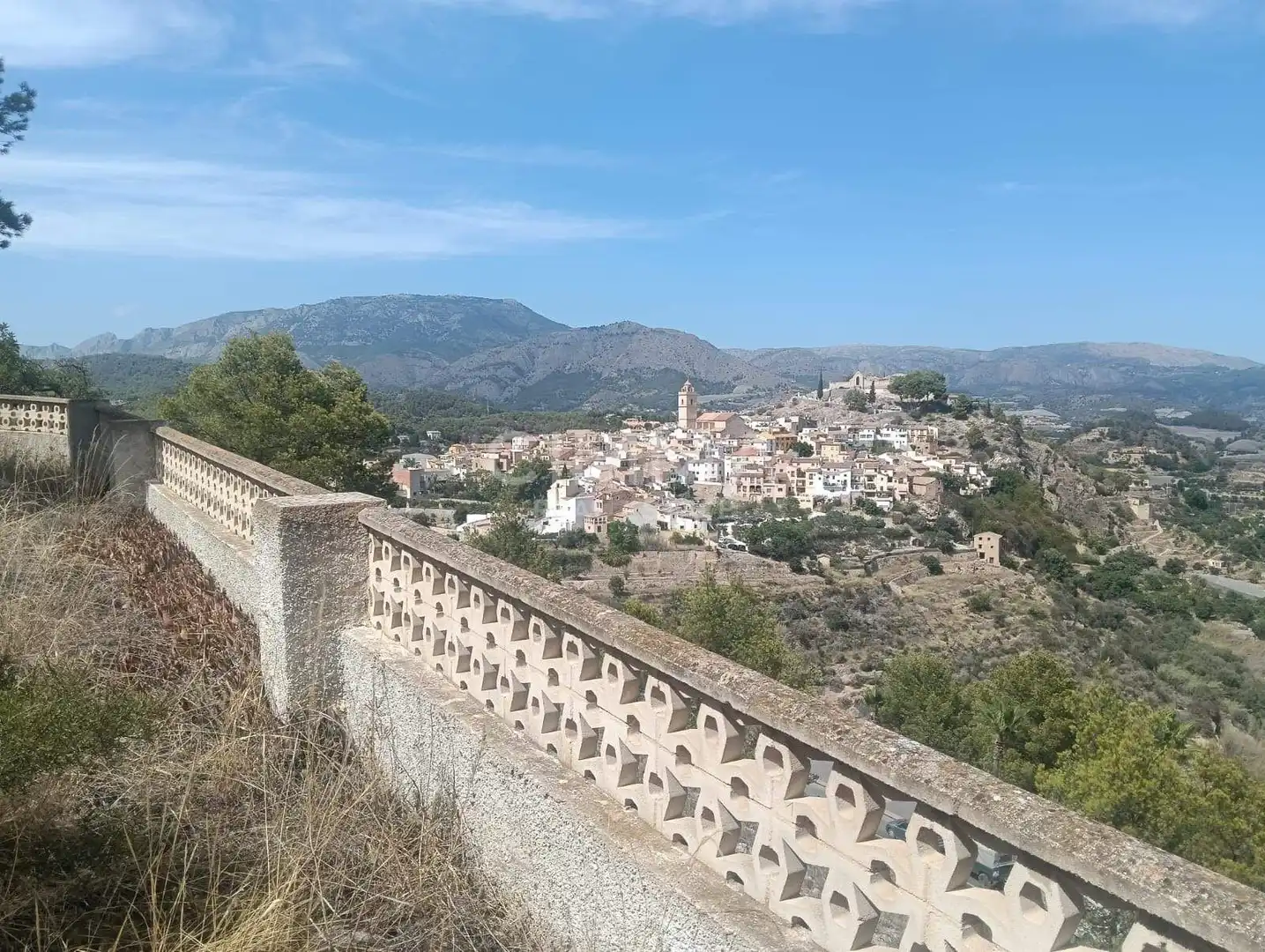 Vista exterior de Casa o xalet en venda en La Nucia amb Terrassa i Traster