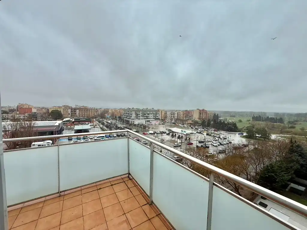 Terrasse von Dachboden zum Verkauf in Figueres mit Heizung, Parkett und Terrasse