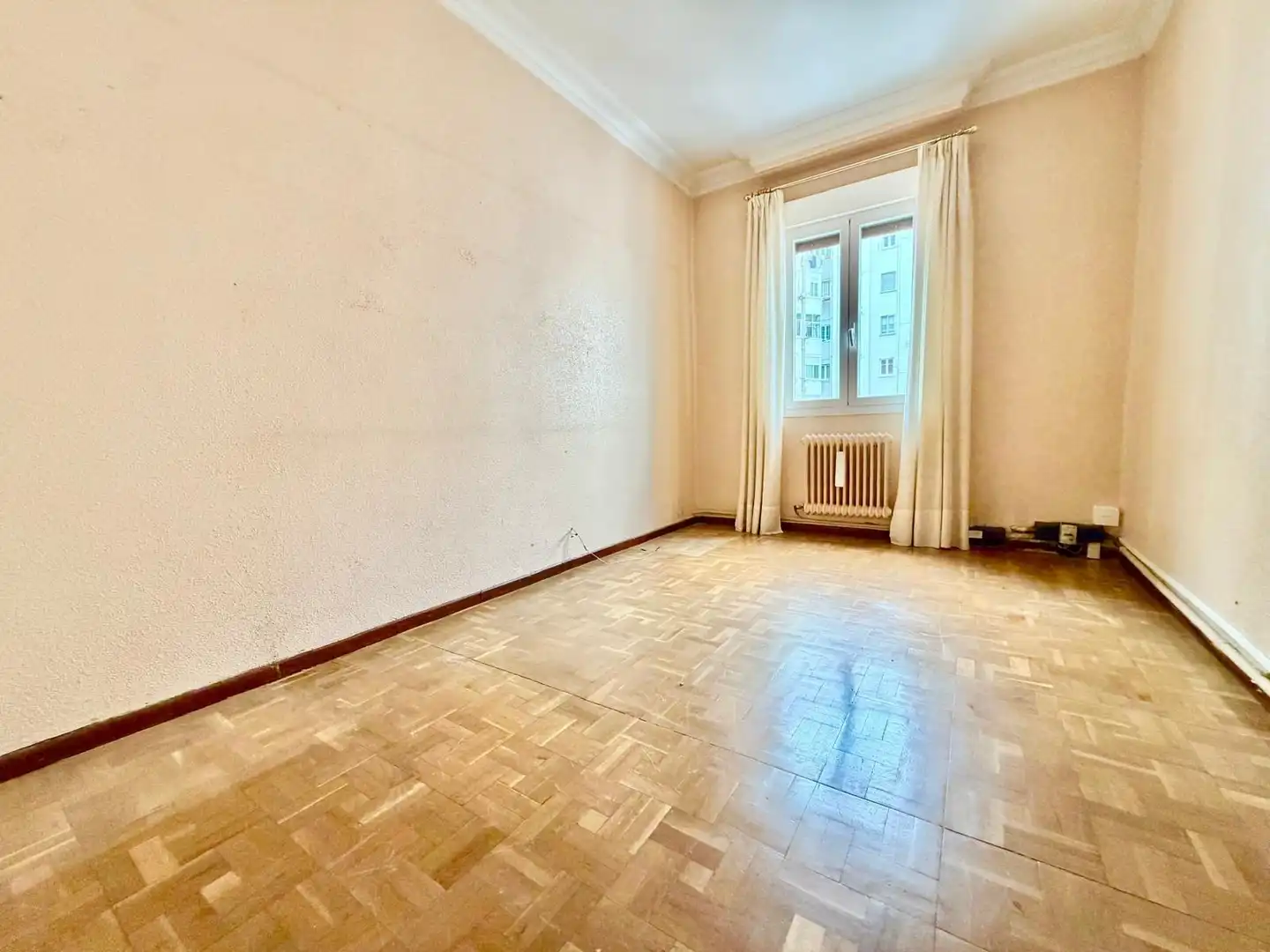 Habitación de Piso en venta en  Pamplona / Iruña con Calefacción