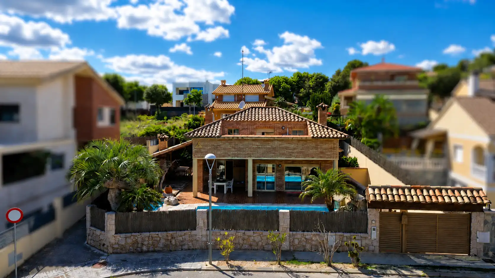 Vista exterior de Casa o xalet en venda en Calafell amb Calefacció i Jardí privat