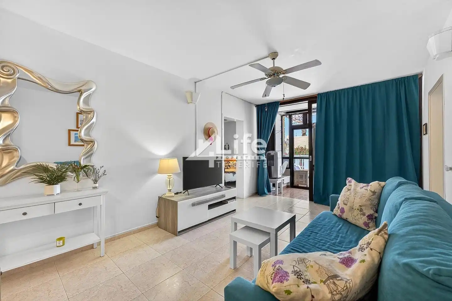 Vista exterior de Piso en venta en Arona con Terraza y Amueblado