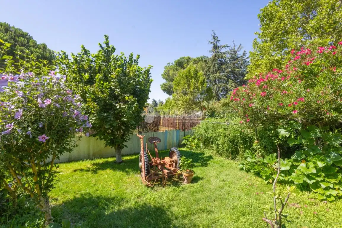 Jardí de Finca rústica en venda en Villagonzalo de Tormes amb Calefacció, Jardí privat i Traster
