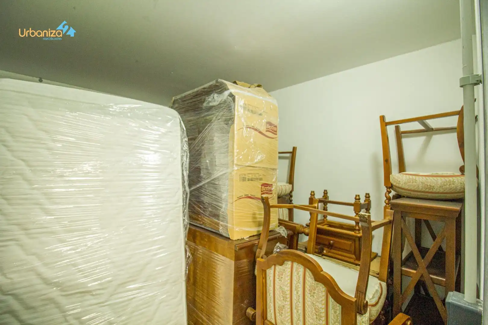 Schlafzimmer von Wohnung zum Verkauf in Badajoz mit Klimaanlage, Heizung und Privatgarten