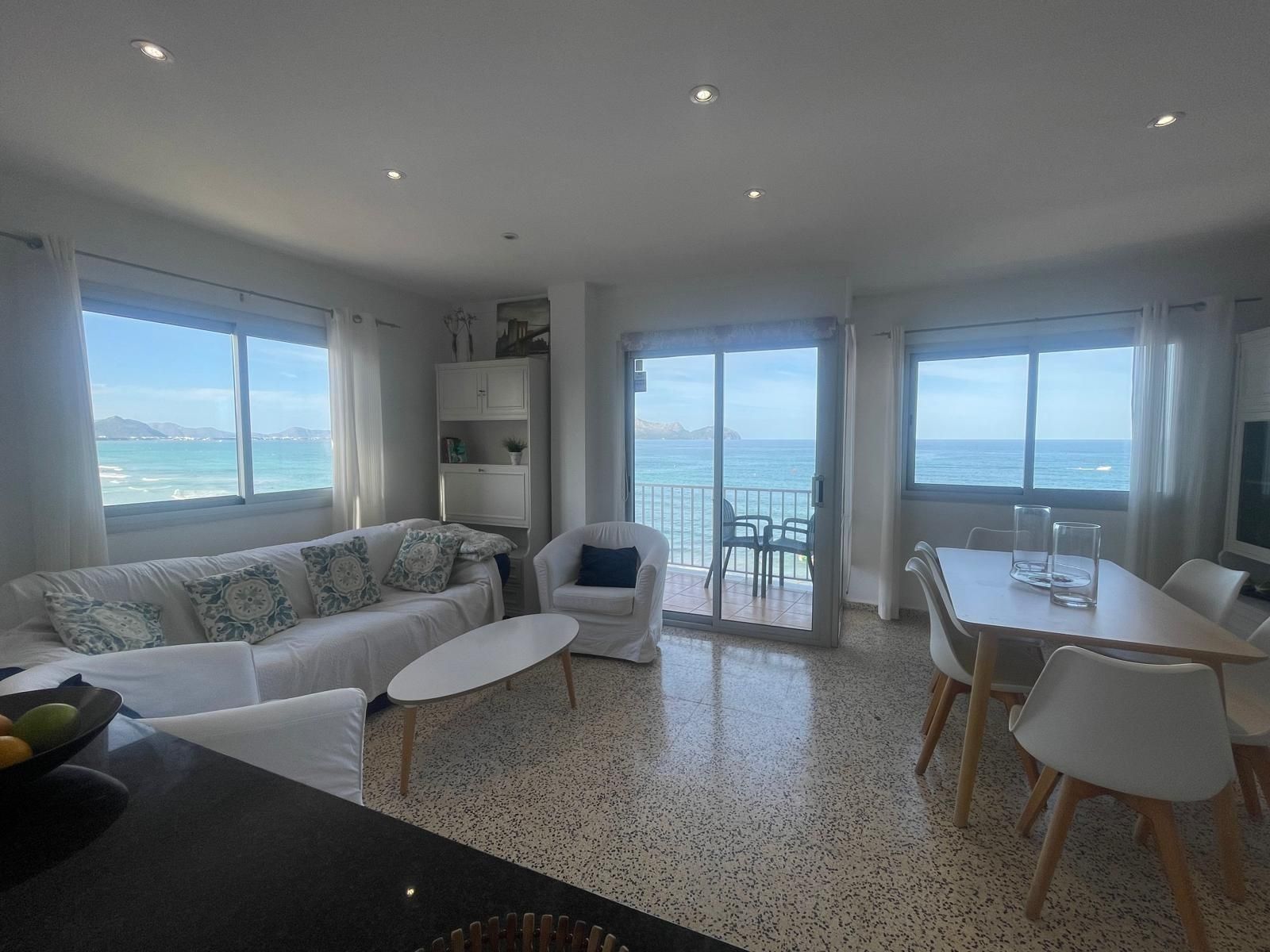 Living room of Flat for sale in Santa Margalida  with Air Conditioner, Terrace and Balcony