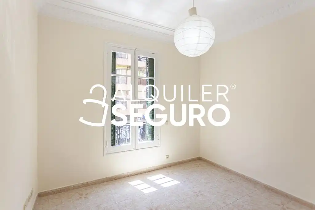 3 hab, 90m² en Ríos Rosas - Nuevos Ministerios, Chamberí, Madrid - Image 2