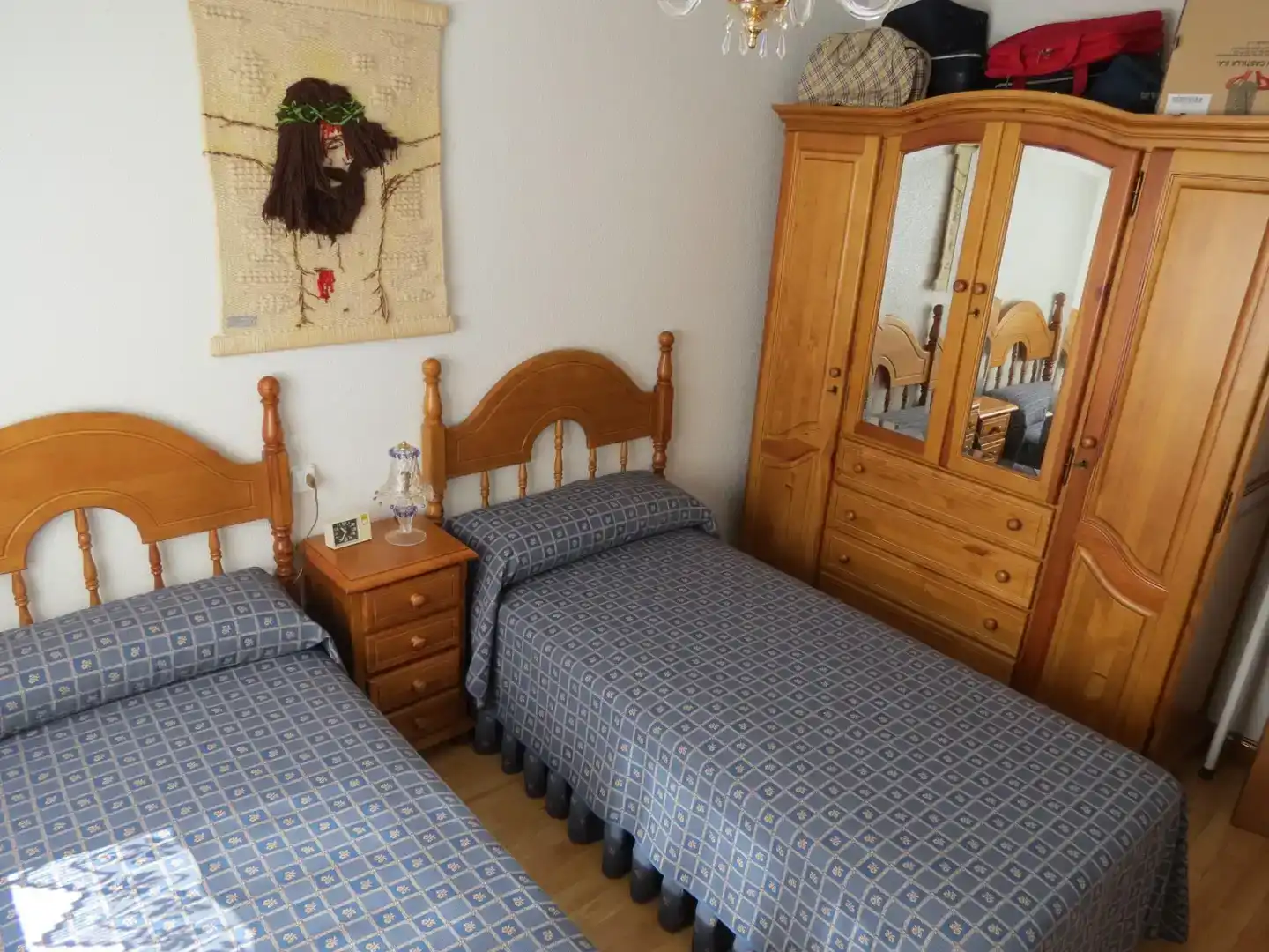 Dormitori de Pis en venda en Villaralbo amb Jardí privat, Parquet i Moblat
