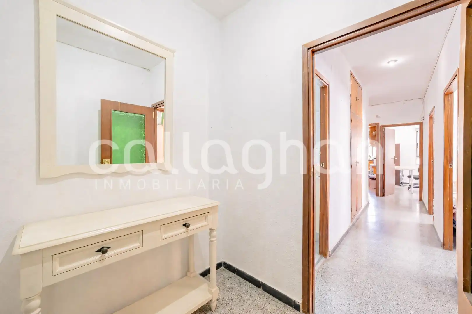 Wohnung zum Verkauf in Valencia mit Möbliert und Balkon