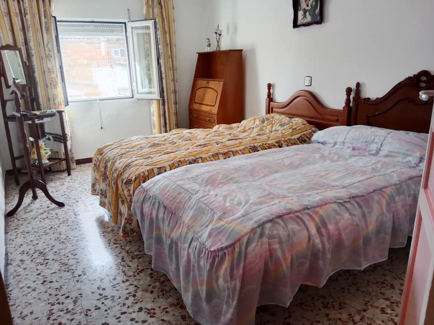 Bedroom of Detached homes for sale in Villanueva de la Reina  with Air Conditioner and Balcony