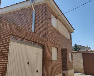 Exterior view of House or chalet for sale in Villafuerte  with Terrace and Balcony