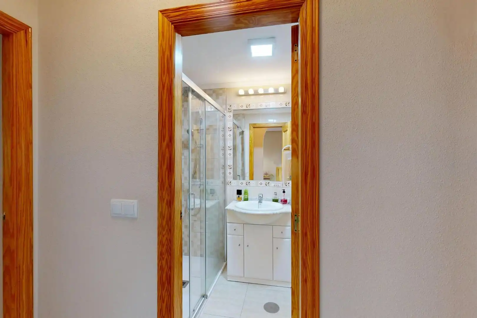 Baño de Apartamento en venta en Cartagena con Aire acondicionado, Calefacción y Jardín privado