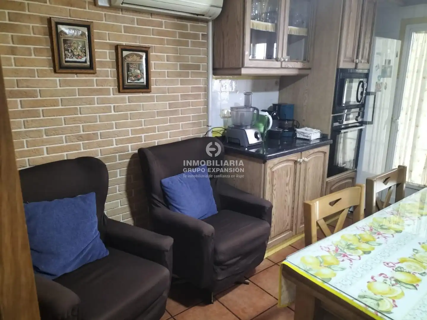 Living room of Duplexes for sale in Villena  with Air Conditioner, Terrace and Storage room