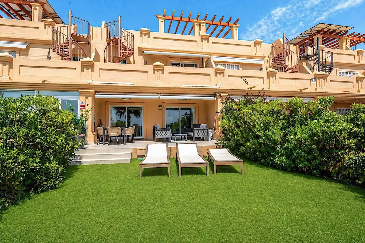 Terraza de Casa adosada en venta en Estepona con Aire acondicionado, Terraza y Trastero