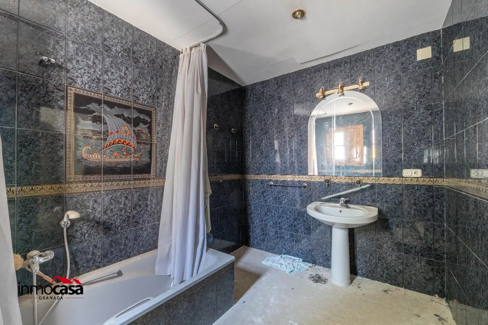 Bany de Residencial en venda en Granada