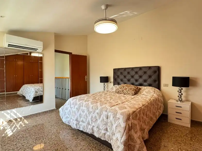 Schlafzimmer von Maisonette zur Miete in Castellón de la Plana / Castelló de la Plana mit Klimaanlage, Heizung und Terrasse