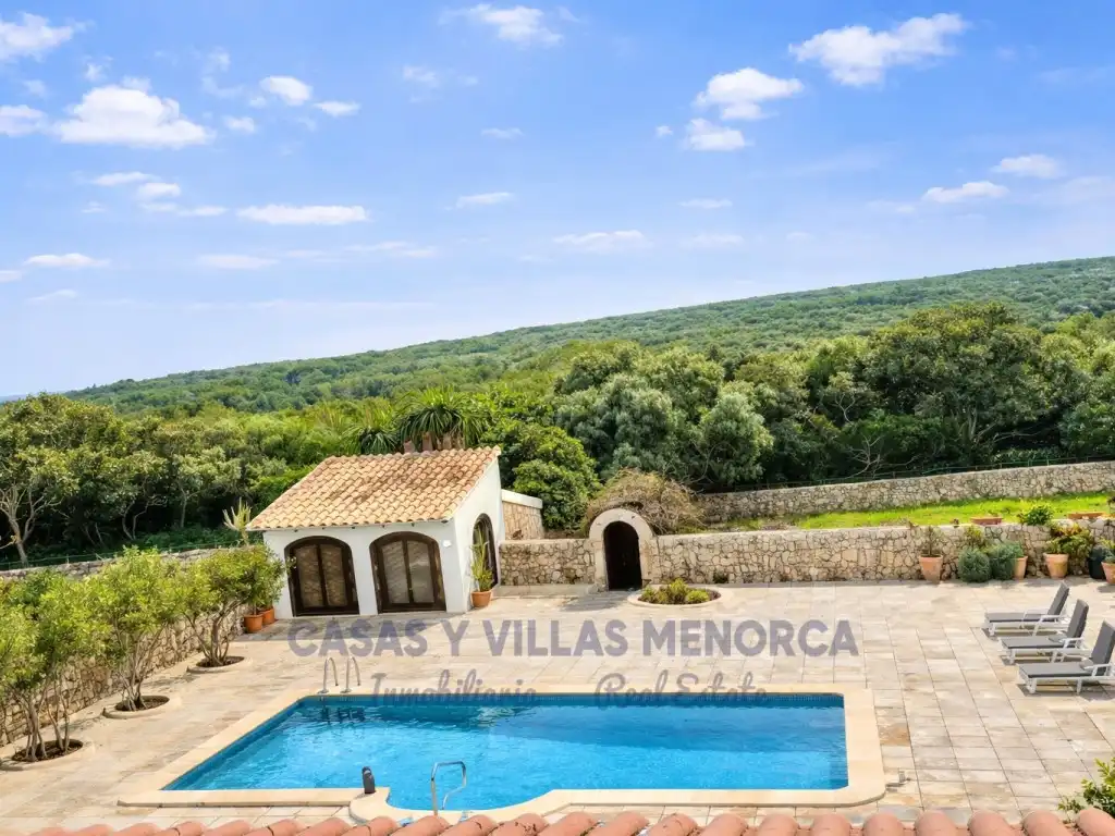 Vista exterior de Finca rústica en venda en Sant Lluís amb Jardí privat, Terrassa i Piscina